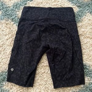 Wunder train with pockets 10in size 8